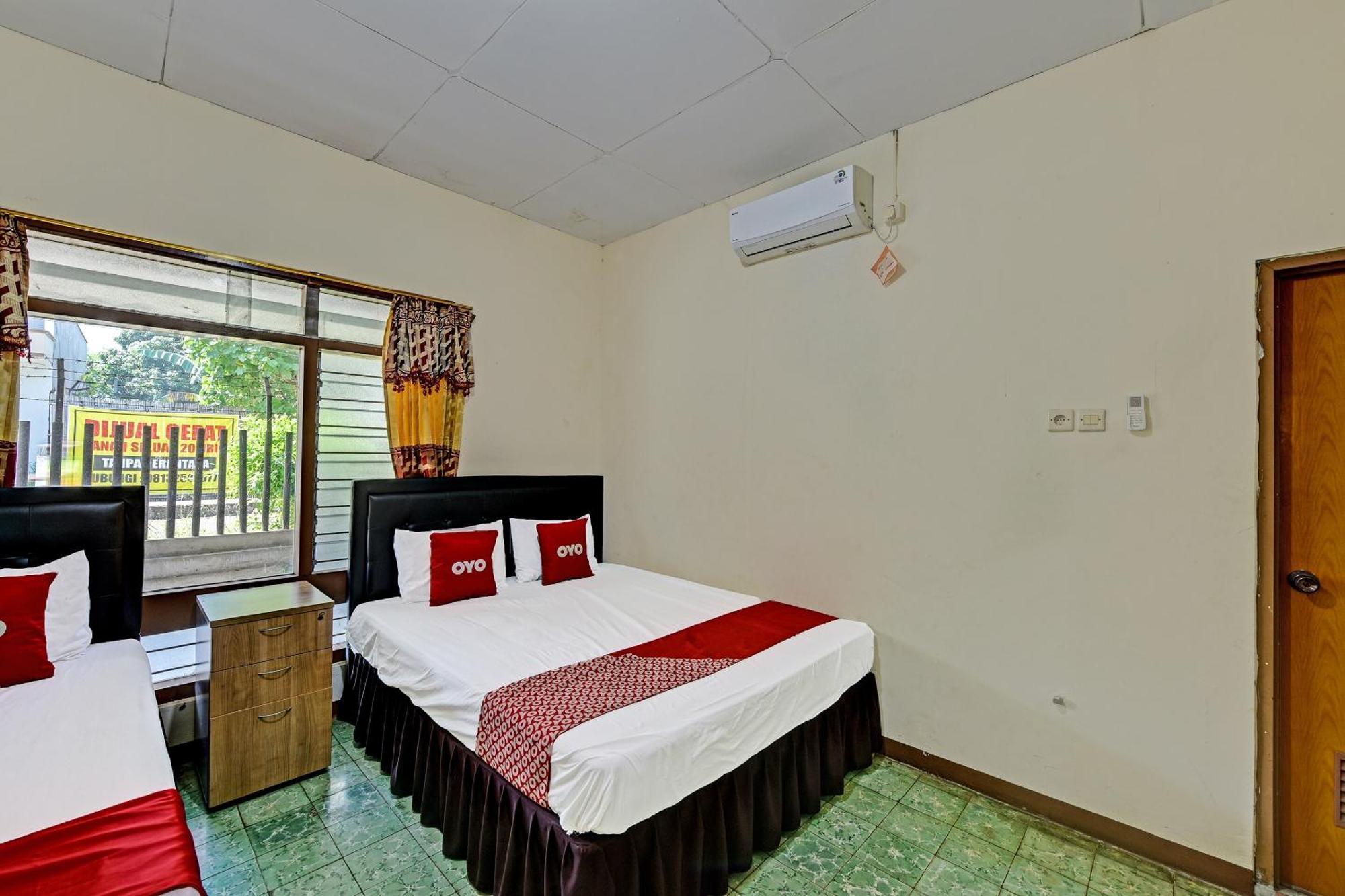 Oyo 90443 Hotel New Kartika In Cilopadang Esterno foto